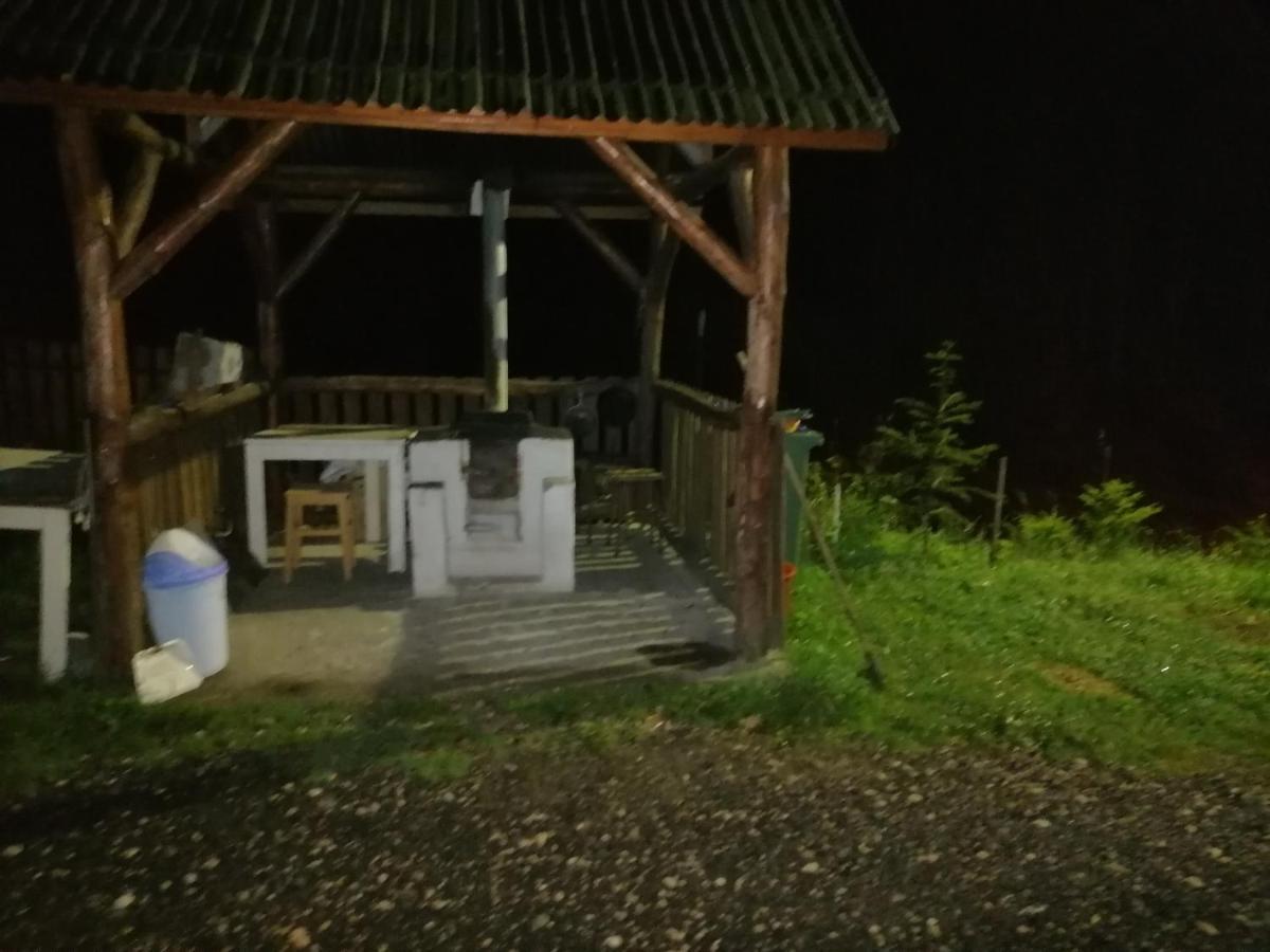 Pensiunea Izabel Kızıl Göl Dış mekan fotoğraf